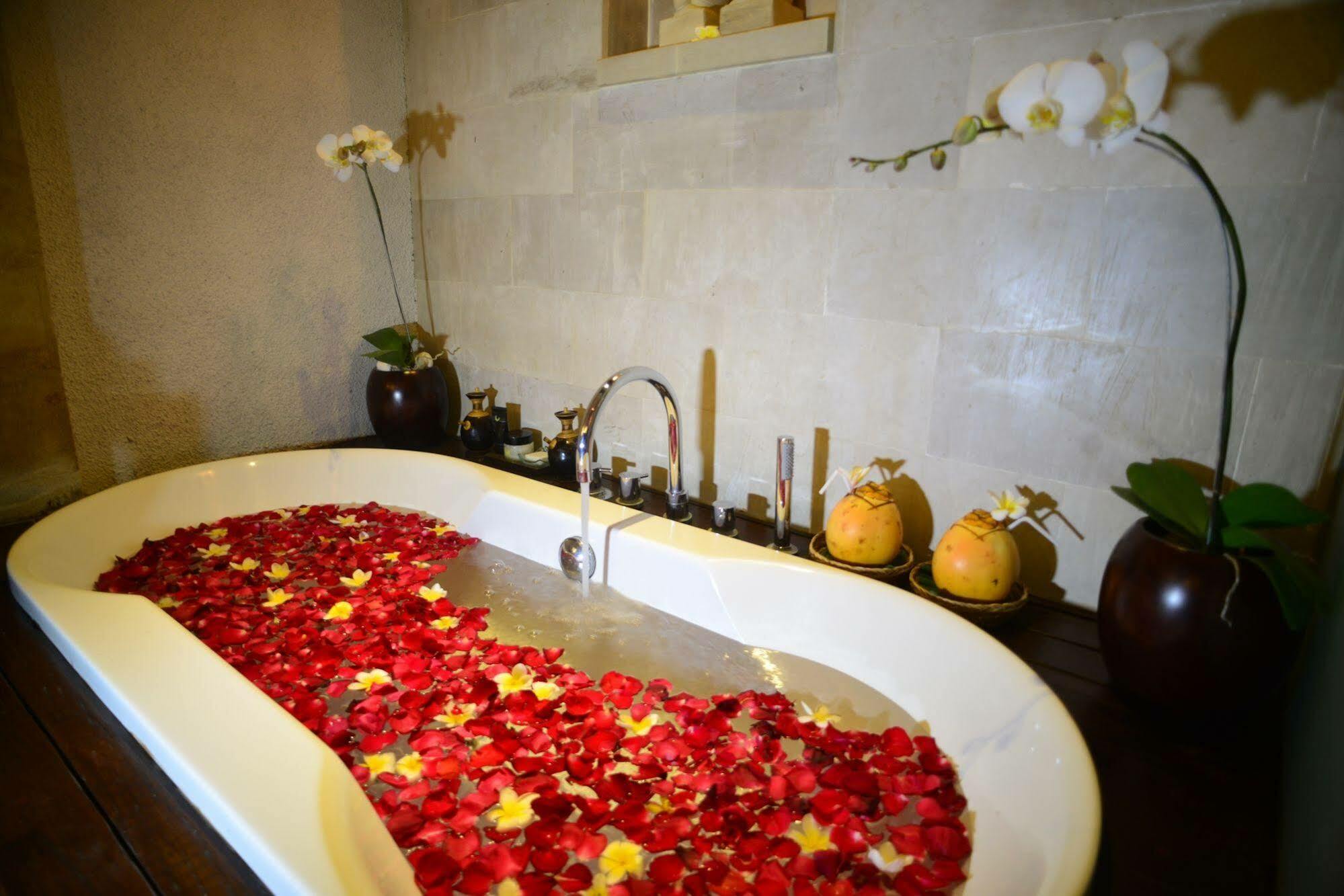 Nyuh Bali Villas Seminyak Exteriör bild